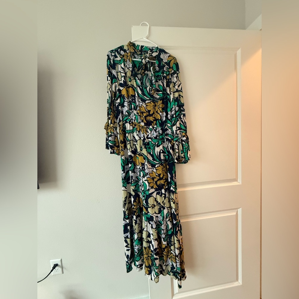 ECI Green Black White Floral Maxi Dress with Gold Accents - Picture 8 of 14
